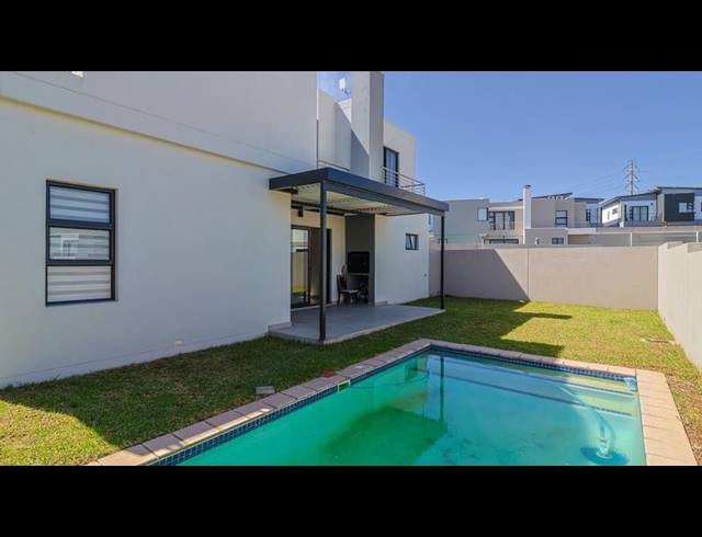 3 BEDROOM HOUSE FOR SALE IN LONEHILL